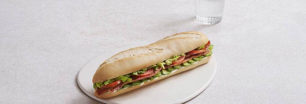 5790007002 Thaw and Serve White Small Baguette